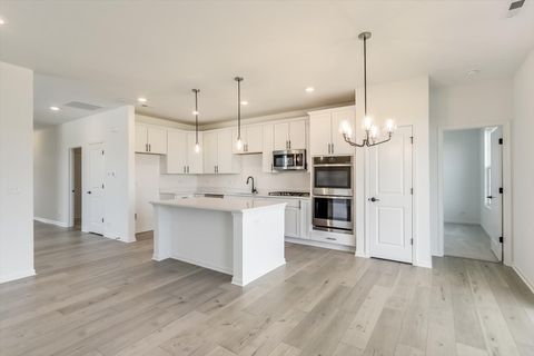 Tiny photo for Oswego, IL 60543 (MLS # 12652978)