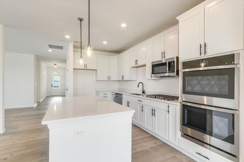 Tiny photo for Oswego, IL 60543 (MLS # 12652978)