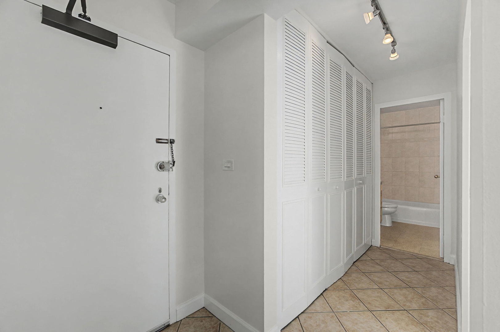 1400 N State Parkway 8E