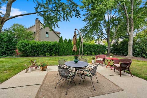 Tiny photo for 1222 Biscayne Drive, Elk Grove Village, IL 60007 (MLS # 12785387)