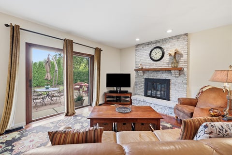 Tiny photo for 1222 Biscayne Drive, Elk Grove Village, IL 60007 (MLS # 12785387)