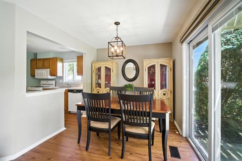 Tiny photo for 1412 Shore Court #C1, Wheeling, IL 60090 (MLS # 12461413)