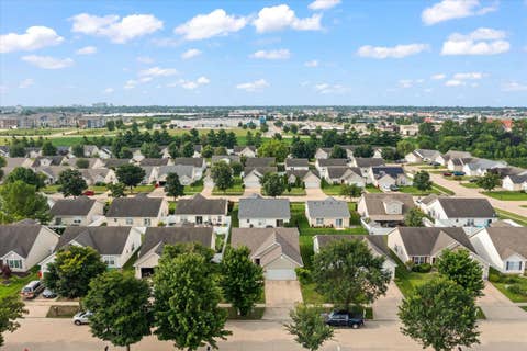 Tiny photo for 703 Bardeen Lane, Champaign, IL 61822 (MLS # 12693019)