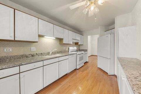 Tiny photo for 9371 Windsor Parkway #160, Tinley Park, IL 60487 (MLS # 12633969)