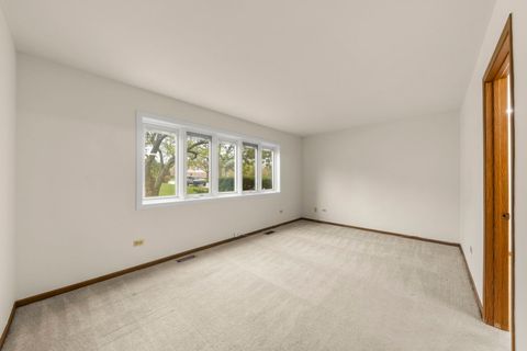 Tiny photo for 9371 Windsor Parkway #160, Tinley Park, IL 60487 (MLS # 12633969)