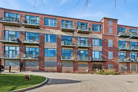 Photo of Chicago, IL 60647 (MLS # 12437986)