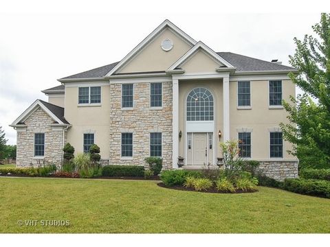 Tiny photo for 2 TWIN EAGLES Court, Hawthorn Woods, IL 60047 (MLS # 12468481)