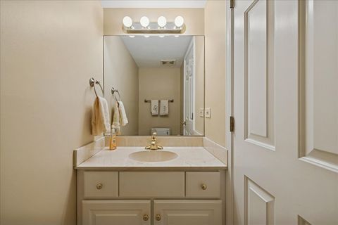 Tiny photo for 1301 N Western Avenue #335, Lake Forest, IL 60045 (MLS # 12475500)