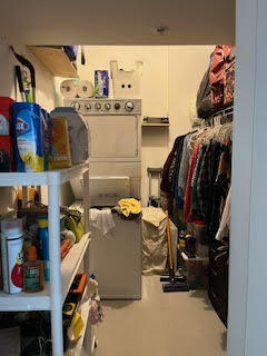 565 W Quincy Street 1714