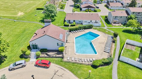 Tiny photo for 441 Sullivan Circle, Bolingbrook, IL 60440 (MLS # 12649602)