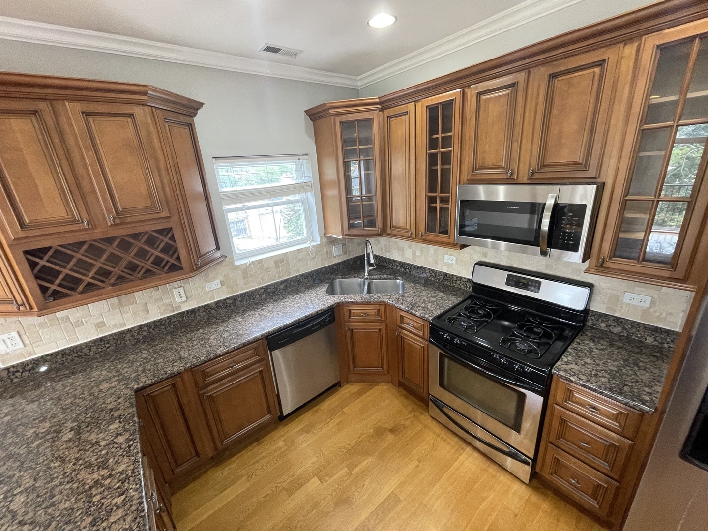 6229 N Richmond Street 3N