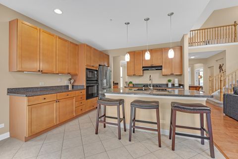 Tiny photo for 5791 Providence Drive, Hoffman Estates, IL 60192 (MLS # 12635450)