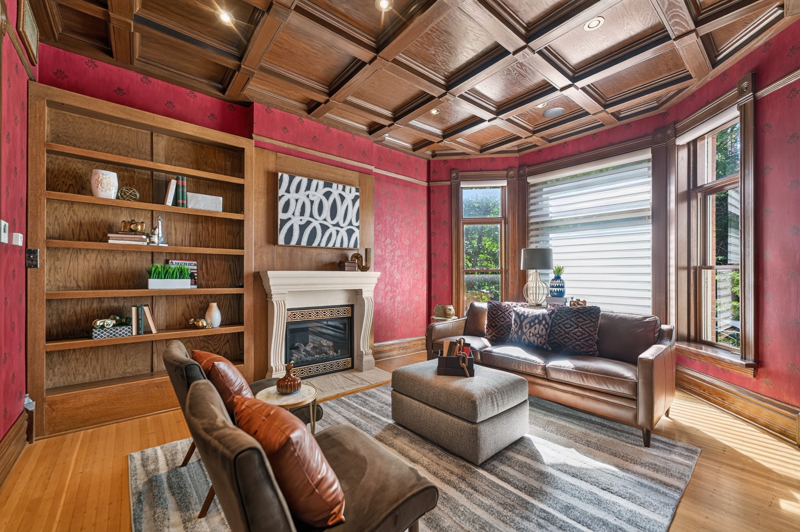 634 W Briar Place