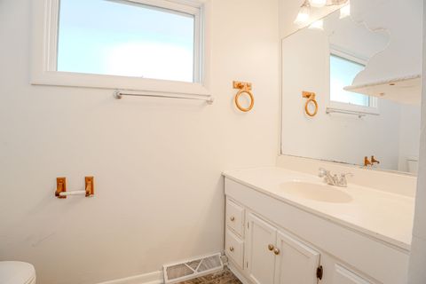 Tiny photo for 307 Hill Avenue, North Aurora, IL 60542 (MLS # 12534455)