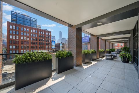 Tiny photo for 351 W Huron Street #4, Chicago, IL 60654 (MLS # 12494219)