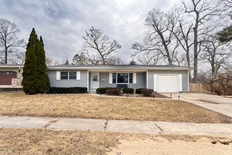 Tiny photo for 1105 Somerset Mall, McHenry, IL 60050 (MLS # 12575891)