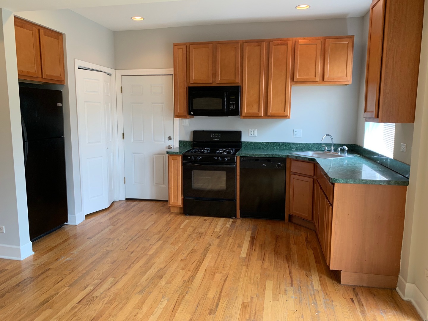 2303 W Granville Avenue 2