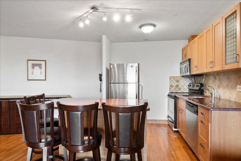 Tiny photo for 6833 N Kedzie Avenue #809, Chicago, IL 60645 (MLS # 12786977)