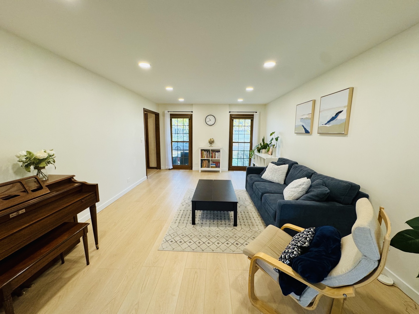 817 Huntleigh Drive