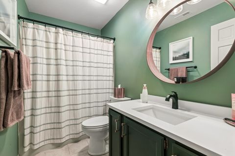 Tiny photo for 14942 W Rockland Road, Libertyville, IL 60048 (MLS # 12623352)