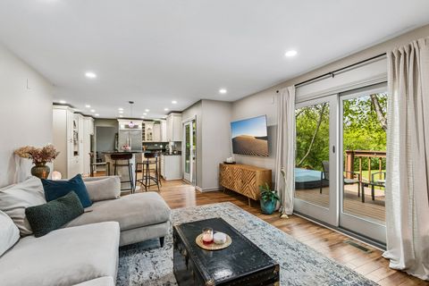 Tiny photo for 14942 W Rockland Road, Libertyville, IL 60048 (MLS # 12623352)