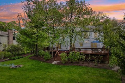 Tiny photo for 14942 W Rockland Road, Libertyville, IL 60048 (MLS # 12623352)