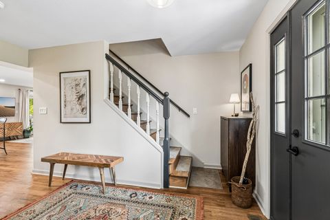 Tiny photo for 14942 W Rockland Road, Libertyville, IL 60048 (MLS # 12623352)
