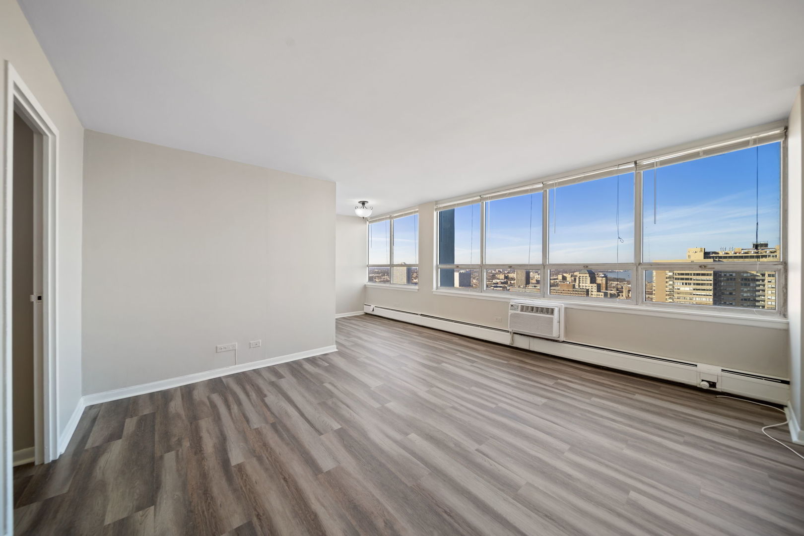 6171 N Sheridan Road 2407