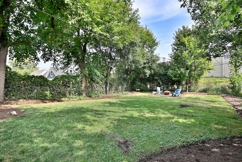 Tiny photo for 593 S Edgewood Avenue, Elmhurst, IL 60126 (MLS # 12498967)