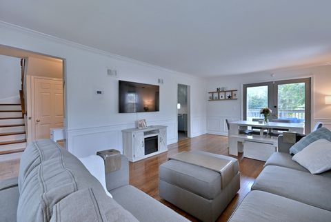 Tiny photo for 593 S Edgewood Avenue, Elmhurst, IL 60126 (MLS # 12498967)