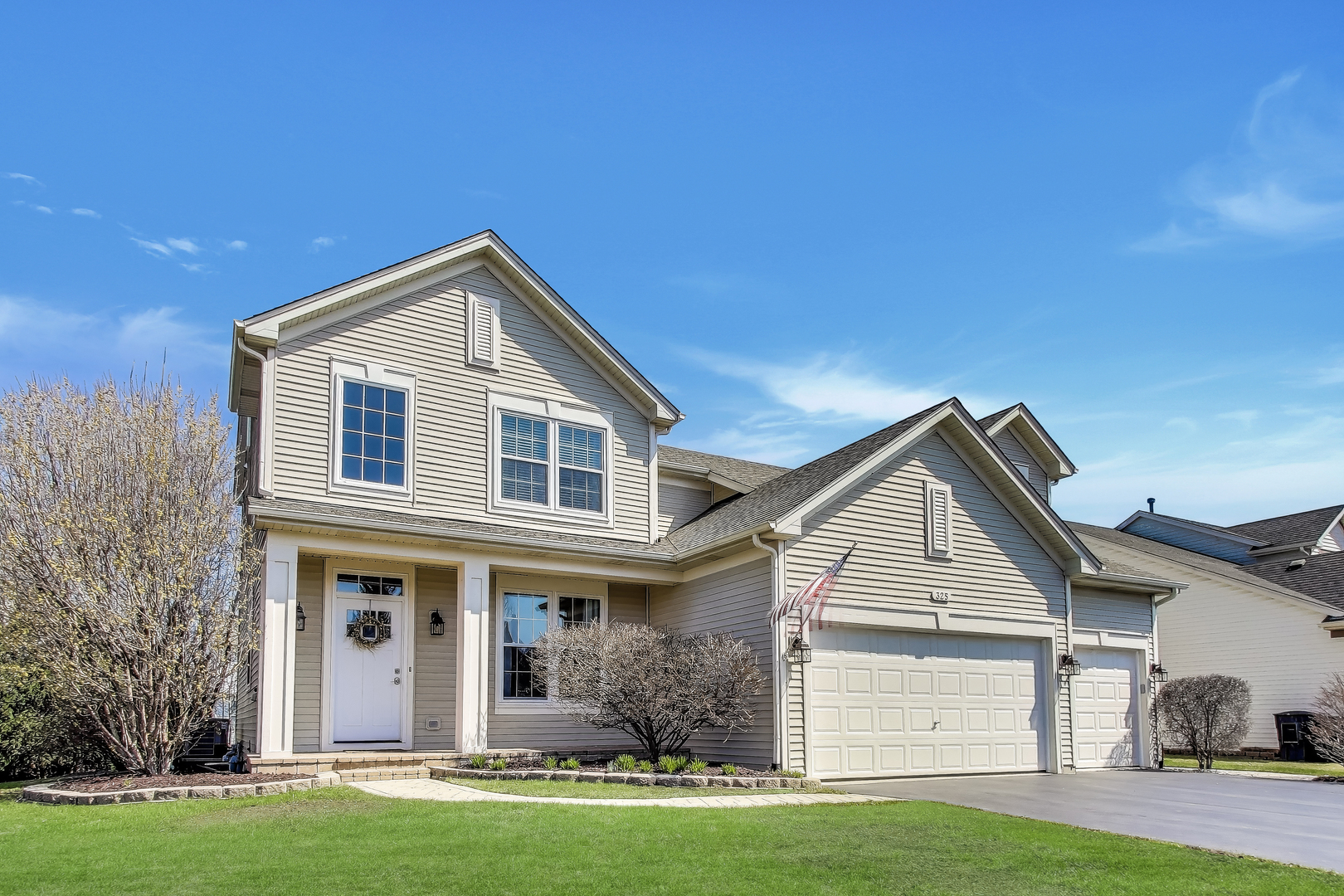 325 Tanager Lane