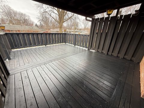 Tiny photo for 2116 14th Street, Peru, IL 61354 (MLS # 12574971)