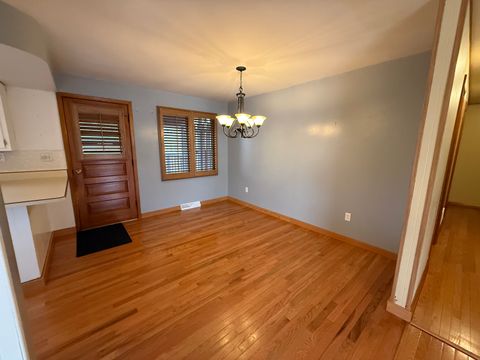 Tiny photo for 2116 14th Street, Peru, IL 61354 (MLS # 12574971)