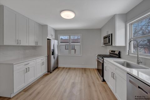 Tiny photo for 709 N Kramer Avenue, Lombard, IL 60148 (MLS # 12552969)