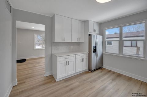 Tiny photo for 709 N Kramer Avenue, Lombard, IL 60148 (MLS # 12552969)