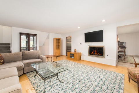 Tiny photo for 120 Boardwalk Place #120, Park Ridge, IL 60068 (MLS # 12683547)