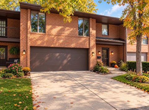 Photo of 120 Boardwalk Place #120, Park Ridge, IL 60068 (MLS # 12683547)