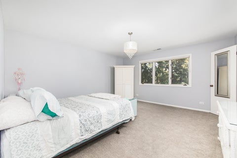 Tiny photo for 120 Boardwalk Place #120, Park Ridge, IL 60068 (MLS # 12683547)