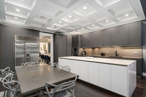 Tiny photo for 1938 N Hudson Avenue, Chicago, IL 60614 (MLS # 12558221)