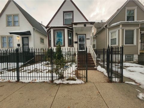 Photo of 25 E 117th Place, Chicago, IL 60628 (MLS # 12540225)