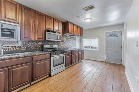 Tiny photo for 2412 N Lorel Avenue, Chicago, IL 60639 (MLS # 12563302)