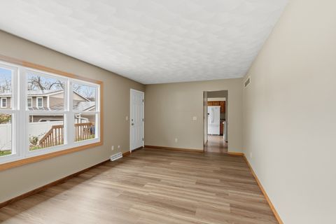 Tiny photo for 3503 32ND Street, Moline, IL 61265 (MLS # 12627352)