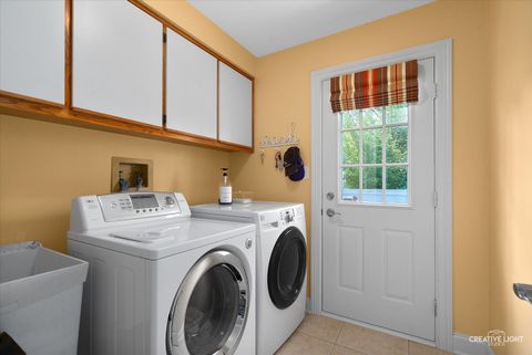 Tiny photo for 1112 Saratoga Court, Naperville, IL 60564 (MLS # 12485349)