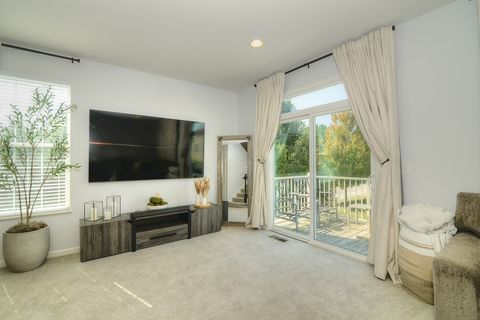 Tiny photo for 533 Town Center Boulevard, Gilberts, IL 60136 (MLS # 12475873)