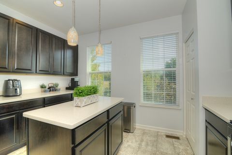 Tiny photo for 533 Town Center Boulevard, Gilberts, IL 60136 (MLS # 12475873)