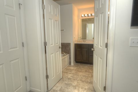 Tiny photo for 533 Town Center Boulevard, Gilberts, IL 60136 (MLS # 12475873)