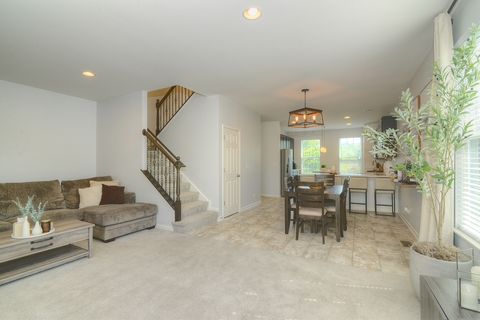 Tiny photo for 533 Town Center Boulevard, Gilberts, IL 60136 (MLS # 12475873)