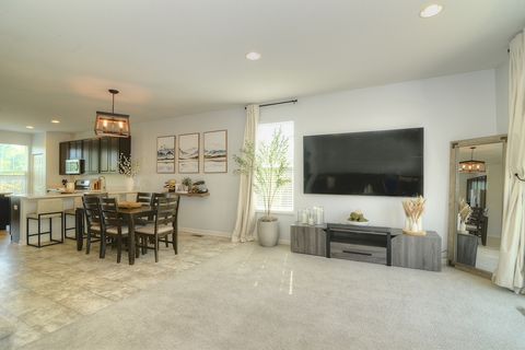 Tiny photo for 533 Town Center Boulevard, Gilberts, IL 60136 (MLS # 12475873)