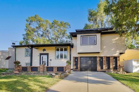 Tiny photo for 228 Gordon Avenue, Romeoville, IL 60446 (MLS # 12470250)