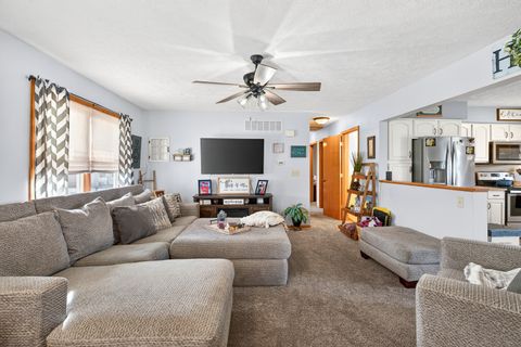 Tiny photo for 2712 N 13th Street, Clinton, IA 52732 (MLS # 12552833)